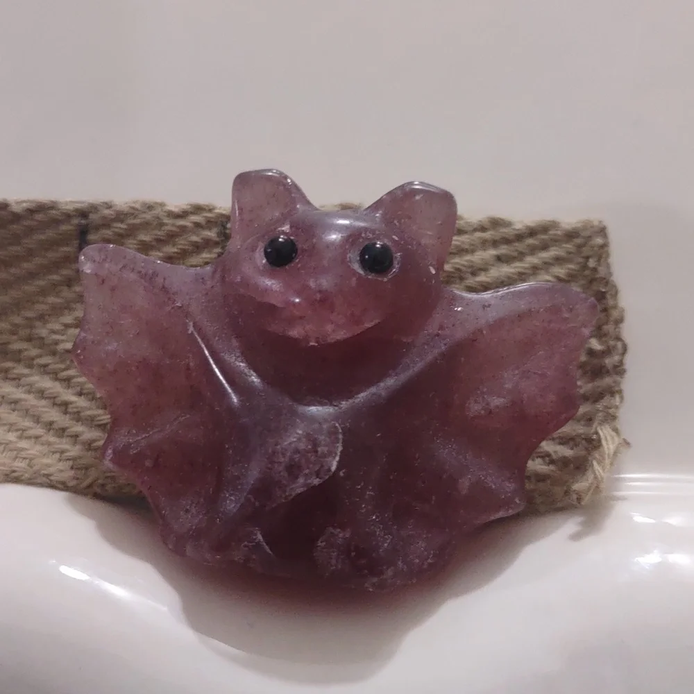 Bat Carving Strawberry Quartz 1inch By 1.5 Inch Has Flaws - Picture 10 of 12